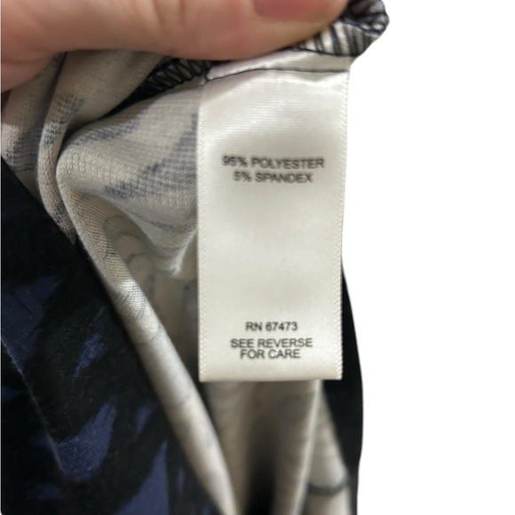 Taylor Woman Sheath Dress in blue and black with 3/4 sleeves | Size 16W - Picture 6 of 7